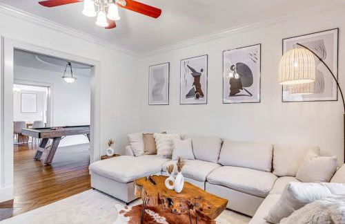 Upscale Historic Home near Downtown, Hall of Fame, Beach, Arenas - Foto 1