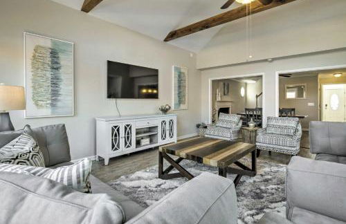 Fenced Yard and Ping-Pong Table Spacious Graham Gem - Foto 1