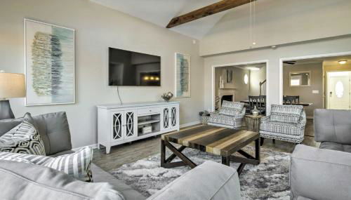 Fenced Yard and Ping-Pong Table Spacious Graham Gem - Foto 1