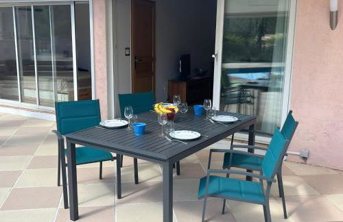 Petite Villa indépendante - Grande piscine 12x8 - Foto 6