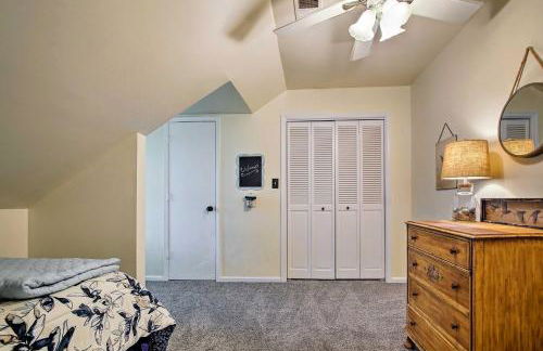 Remodeled Historic Farmhouse about 20 Mi to KC! - Foto 17