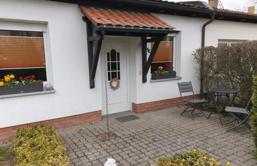 Ferienhaus mit Sommerpool, Terrasse und Glashaus - Foto 18