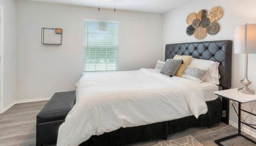 Cozy Two Bedroom Home Minutes from Downtown! - Foto 5