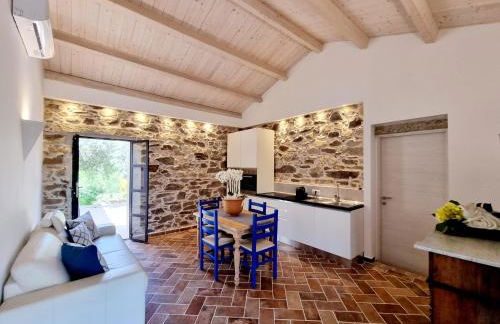 STAZZO SAN TEODORO LA QUERCIA Piscina Condivisa - Foto 1