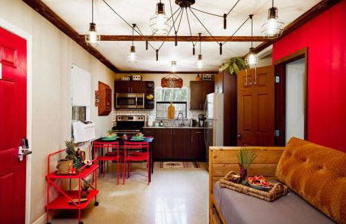 The Rum Locker - 1 King - 2 Twins - Private home and Patio - Sleeps 4 - Foto 11