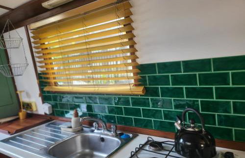 Lovely Canal Boat in Little Venice for Family & Friends - Photo 5