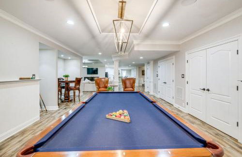 Game Rooms and Gym! Luxe Great Falls Estate - Foto 5