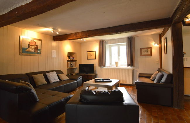 Holiday Home With Sauna in Sourbrodt - Photo 11