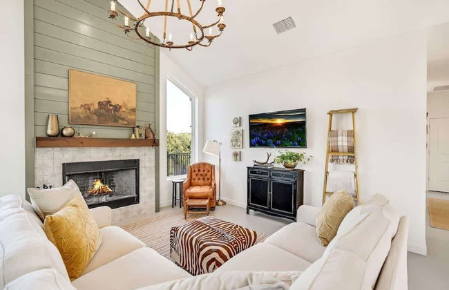 Gorgeous Home With Hot Tub 5min From the River - Foto 14