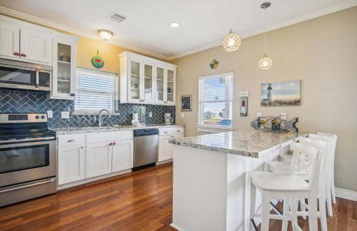 Cottage By The Sea by Ryson Vacation Rentals - Photo 34