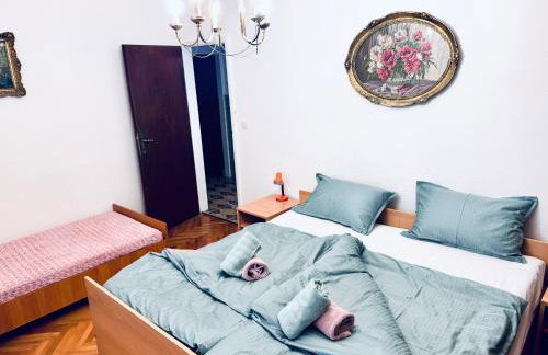 Dalmatian House, spacious stone terraces, balcony , views - Foto 10