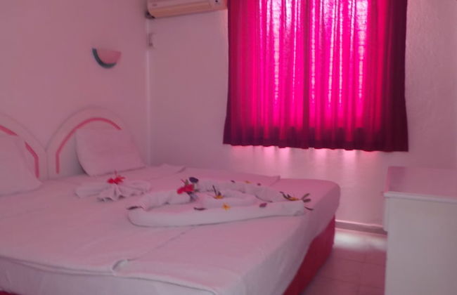 Family Apart - Photo 2