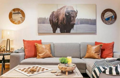 Basecamp Stays: Upscale Getaway Shuttle Hot Tubs - Foto 9