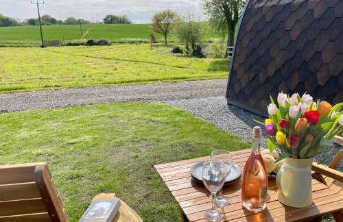 Waterpump Pod for 2 adults with ensuite in the Suffolk Countryside - Photo 14