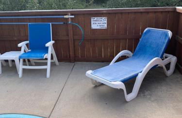 Pets OK Rest A Shored A Secure and Comfortable Home Flat Screen T Vs In All Rooms Fully Stocked With Plenty Of Amenities Private Inground Pool Gas Fireplace Rents Sat to Sat Full Weeks only - Foto 49