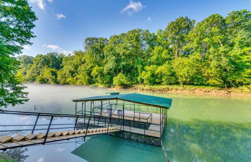 Riverfront Retreat with Fire Pit and Deck - Foto 38