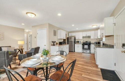 King Suite 2 Full Baths Stocked Kitchen - Foto 9
