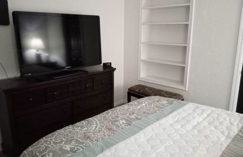 House near down town and fairgrounds - Foto 14