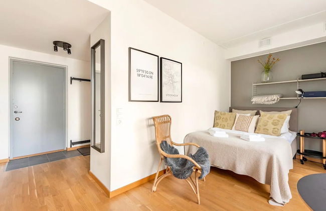 Luxury Business Studio Apartment - Garden View - Photo 1