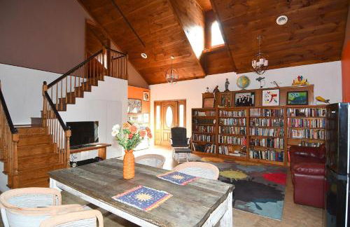 Mountain Meltdown - Pet Friendly, Grill, Wifi, Fire Pit, EV Station -Shared Space - Grill, Fire Pit, Covered Porch, Fountain Pond - Foto 1