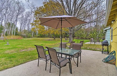 Day Trips to Boyne Mtn! Cabin Near Lake Charlevoix - Photo 2