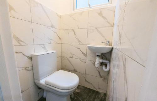 5 Bedroom 5 Bathroom House Portsmouth Docks - Foto 13