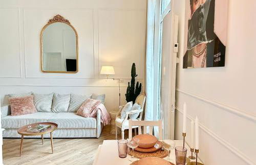 Winter Palace - Parking - Centre - Calme - Foto 9