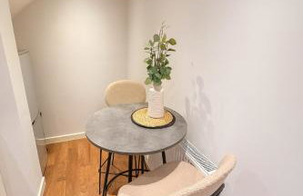 2-Bed Apartment in Bridgwater - Comfy & Central - Foto 3