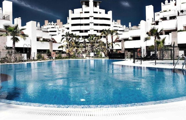 Beach Apartment with Private Pool - Foto 14