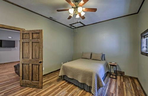 Camp Monroe in Bloomington with Deck and Views! - Foto 17