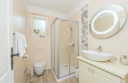 Sakarun - Ena - Photo 32