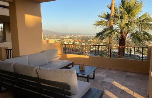Elegant apartment, stunning views, fully renovated in la Hacienda del Senorio de Cifuentes - Photo 20