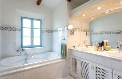 Mediterranean Sea View Villa - Foto 32