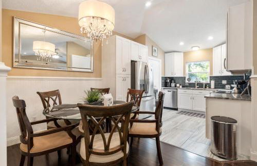 Your Home Away From Home 3Br 2Bth House with EV PLUG IN on site & Only 8 min to downtown - Foto 17