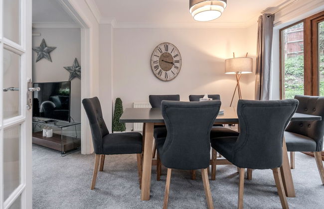 Maidenhead Pet Friendly 4 Bed House - Foto 7