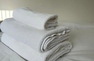 Large 6-Bedroom Family Home in Willenhall - Foto 12