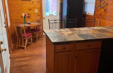 Cottage House - Photo 1