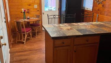 Cottage House - Photo 1