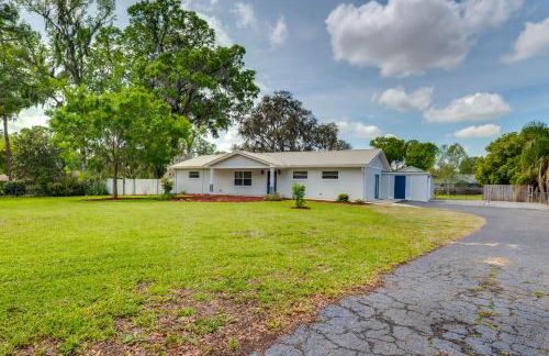 Stay and Play in Belleview Welcoming Home with Yard - Foto 25