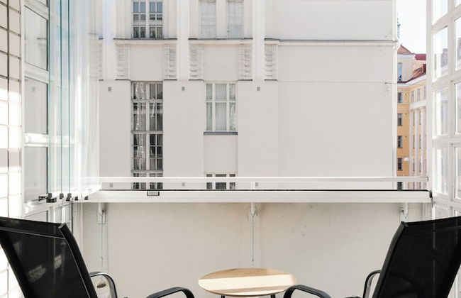 Modern 1BR Apartment with Balcony - Foto 14