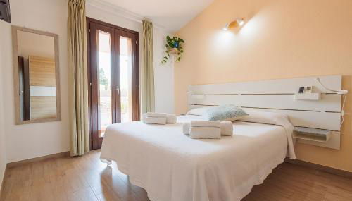 Pothos Apartment, Relax in Sardegna - Foto 2, furniture, towels, wardrobe, locker