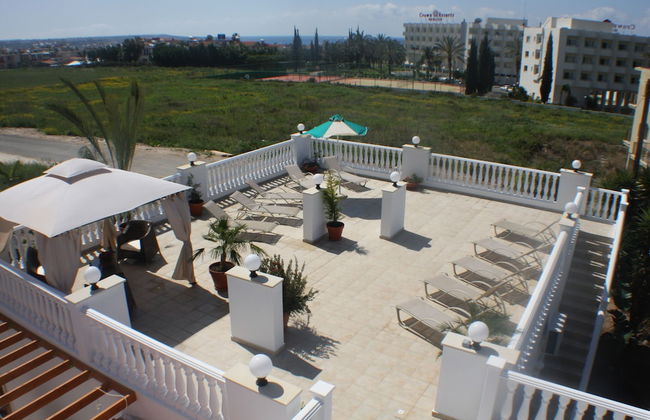 Lovely 7 Bedroom Villa !! - Photo 26