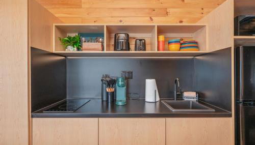 Luxury Waterfront Cabin 10 Located Near the Road - Foto 2