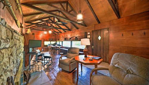 Custom-Built Lakefront Cottage with Spacious Yard! - Foto 3