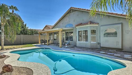 Patio and Fenced Yard Family Retreat in Phoenix! - Foto 1