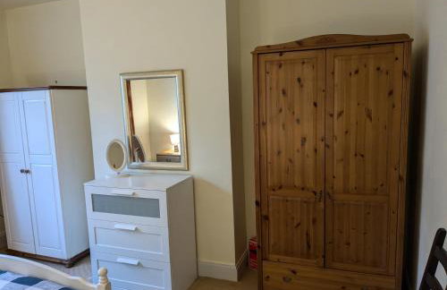 Apartment with Outside Patio and Car Space - Foto 13