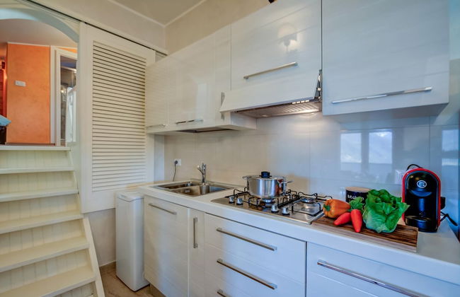 Danda Terrace Apartment - Photo 8