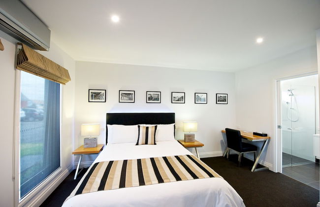 Mansi on Raymond - Photo 70