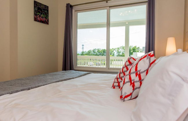 Downton Annie Apartment One 2BD 1BA Parking - Foto 9