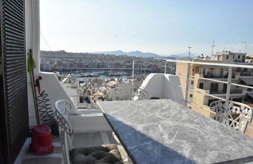 Modern Apartment with Stunning Piraeus Views - Foto 12